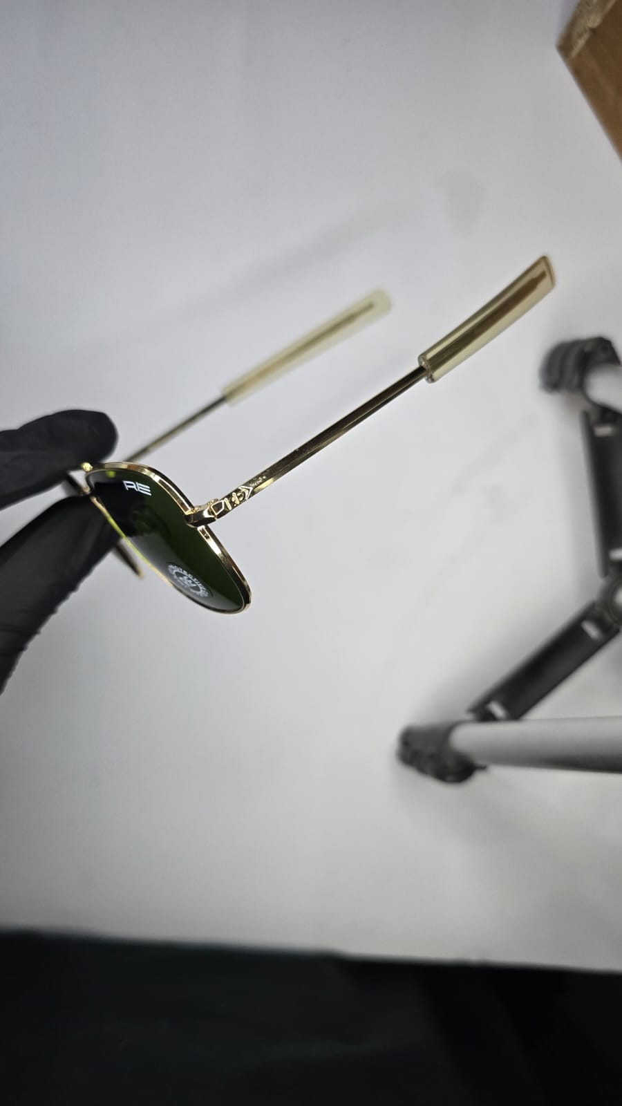 RE Hexagonal Aviator Sunglasses – Green Lens