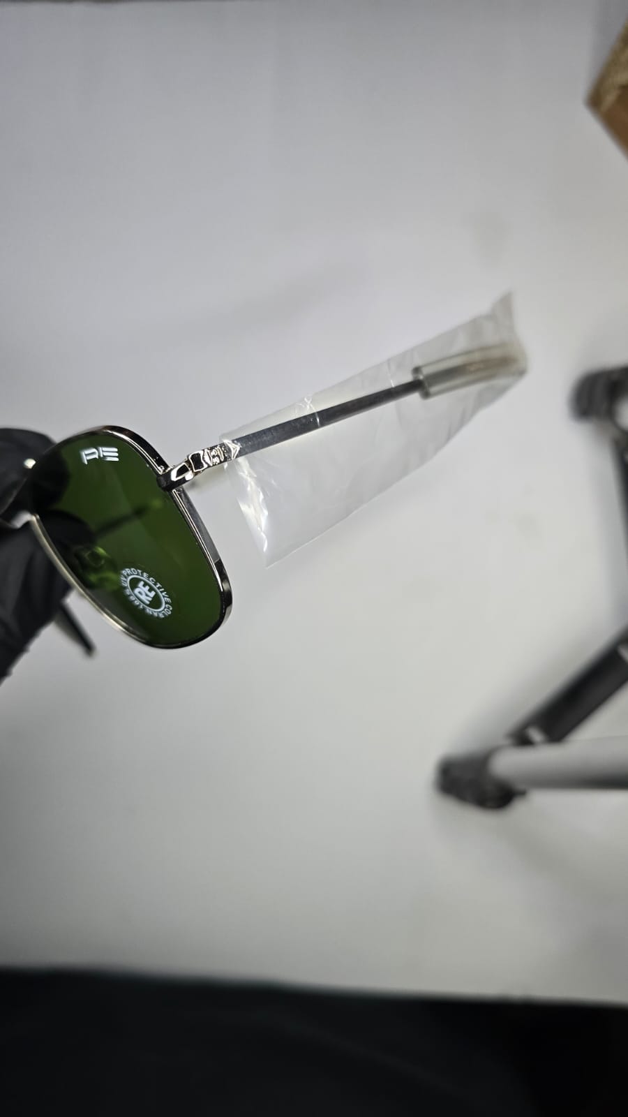 RE Hexagonal Aviator Sunglasses – Green Lens